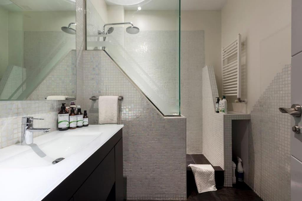 Downtown Madrid - Gran Via - Business Ready Apartment Bagian luar foto